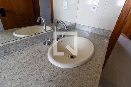 Apartamento à venda com 141m², 3 quartos e 2 vagas Apartamento à venda com 141m², 3 quartos e 2 vagasBanheiro