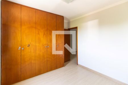 Apartamento à venda com 141m², 3 quartos e 2 vagas Apartamento à venda com 141m², 3 quartos e 2 vagasQuarto 2