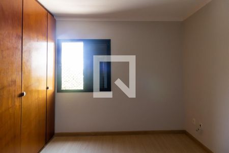 Apartamento à venda com 141m², 3 quartos e 2 vagas Apartamento à venda com 141m², 3 quartos e 2 vagasQuarto 3