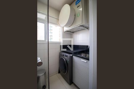 Apartamento para alugar com 117m², 2 quartos e 1 vagaÁrea de serviço