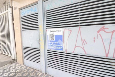 Casa à venda com 130m², 2 quartos e 1 vagaFachada