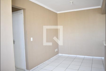 Sala de apartamento para alugar com 2 quartos, 45m² em Campo Grande, Rio de Janeiro