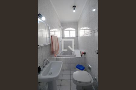 Banheiro da Suíte de casa para alugar com 3 quartos, 165m² em Jardim Santo André, Sorocaba