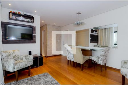 Sala de apartamento à venda com 2 quartos, 70m² em Vila Rosalia, Guarulhos