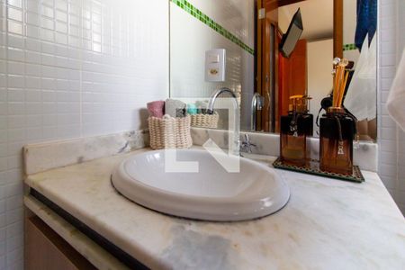 Casa de condomínio à venda com 70m², 3 quartos e 1 vagaBanheiro da Suíte