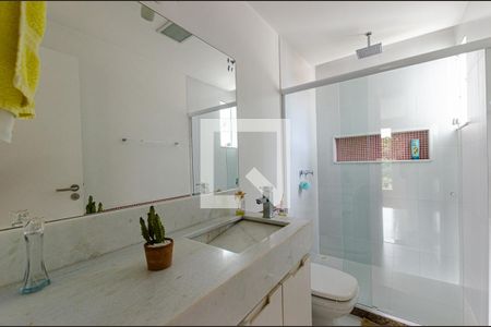 Apartamento à venda com 240m², 3 quartos e 2 vagasBanheiro Social