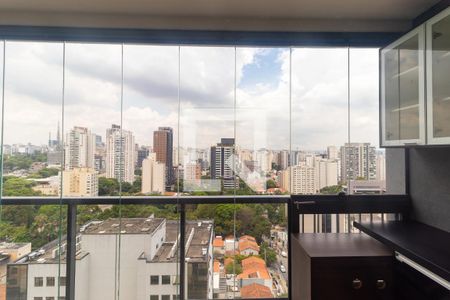 Vista do Quarto para a Varanda de apartamento para alugar com 1 quarto, 44m² em Pinheiros, São Paulo