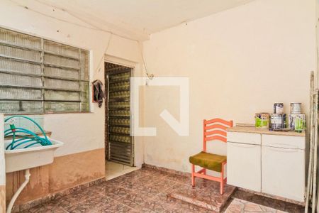 Casa à venda com 250m², 2 quartos e 2 vagas Casa à venda com 250m², 2 quartos e 2 vagasÁrea de Serviço