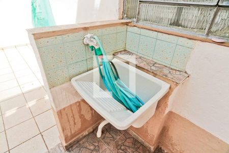Casa à venda com 250m², 2 quartos e 2 vagas Casa à venda com 250m², 2 quartos e 2 vagasÁrea de Serviço