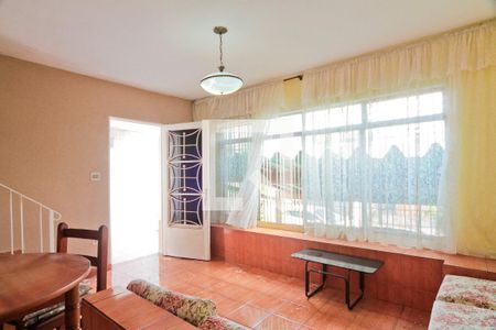 Casa à venda com 250m², 2 quartos e 2 vagas Casa à venda com 250m², 2 quartos e 2 vagasSala