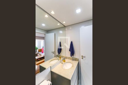 Apartamento à venda com 72m², 1 quarto e 2 vagasBanheiro