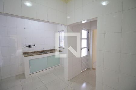 Cozinha de casa para alugar com 2 quartos, 75m² em Porto da Madama, São Gonçalo