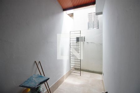 Área de Serviço de casa para alugar com 2 quartos, 75m² em Porto da Madama, São Gonçalo