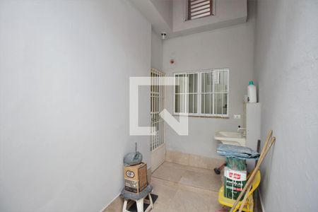 Área de Serviço de casa para alugar com 2 quartos, 75m² em Porto da Madama, São Gonçalo