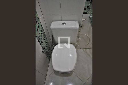 Banheiro de casa para alugar com 2 quartos, 75m² em Porto da Madama, São Gonçalo