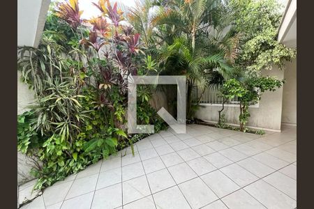 Casa à venda com 4 quartos, 200m² em Vila Parque Jabaquara, São Paulo