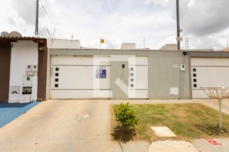 Casa para alugar com 208m², 3 quartos e 2 vagasFachada