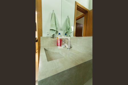 Casa para alugar com 208m², 3 quartos e 2 vagasBanheiro