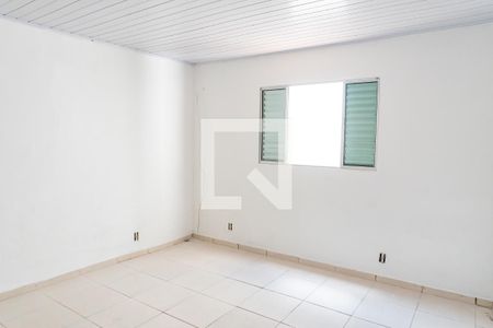 Quarto de casa para alugar com 1 quarto, 70m² em Vila Guarani, São Paulo