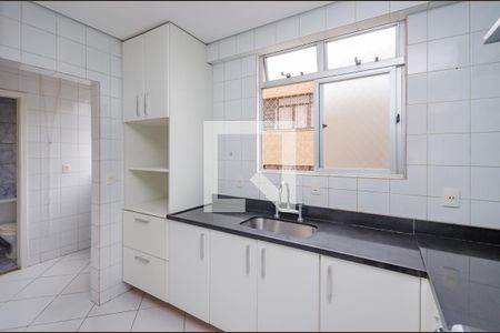 Apartamento para alugar com 95m², 2 quartos e 2 vagasCozinha