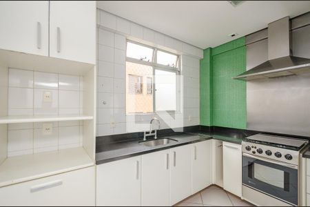 Apartamento para alugar com 95m², 2 quartos e 2 vagasCozinha