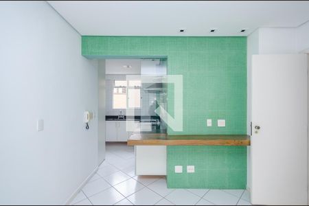 Apartamento para alugar com 95m², 2 quartos e 2 vagasCozinha