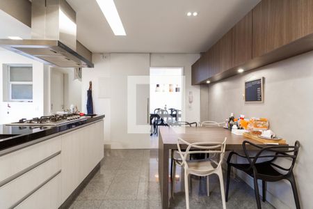Apartamento à venda com 145m², 3 quartos e 2 vagas Apartamento à venda com 145m², 3 quartos e 2 vagasCozinha