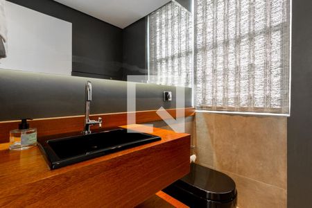 Lavabo de apartamento à venda com 3 quartos, 145m² em Jardim Europa, São Paulo