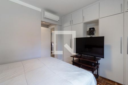 Suíte de apartamento à venda com 3 quartos, 145m² em Jardim Europa, São Paulo
