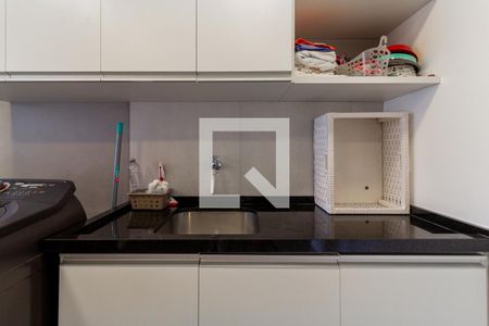 Apartamento à venda com 145m², 3 quartos e 2 vagas Apartamento à venda com 145m², 3 quartos e 2 vagasÁrea de Serviço