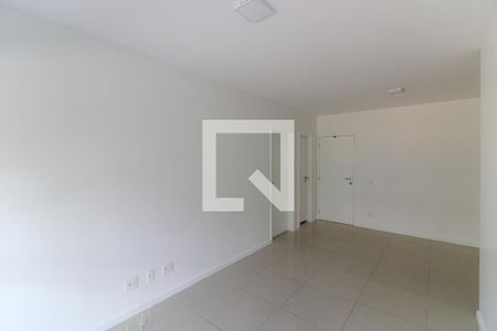 Sala de apartamento para alugar com 2 quartos, 81m² em Recreio dos Bandeirantes, Rio de Janeiro