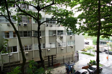 Sala vista de apartamento à venda com 4 quartos, 105m² em Leblon, Rio de Janeiro
