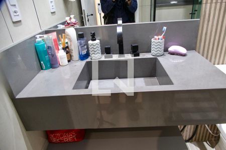 Apartamento à venda com 105m², 4 quartos e sem vagaBanheiro social