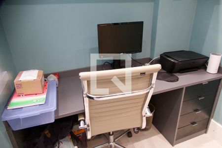 Apartamento à venda com 105m², 4 quartos e sem vagaEscritório