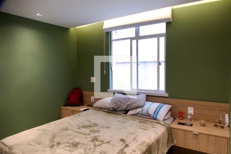 Apartamento à venda com 105m², 4 quartos e sem vagaSuíte