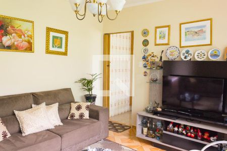 Casa à venda com 155m², 3 quartos e 2 vagas Casa à venda com 155m², 3 quartos e 2 vagasSala