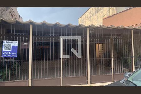 Casa para alugar com 150m², 4 quartos e 2 vagasFachada