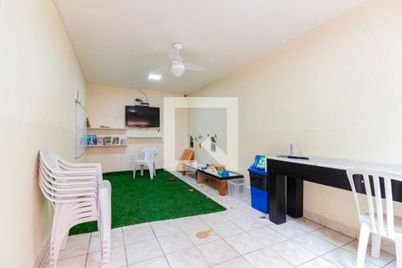 Apartamento para alugar com 50m², 2 quartos e 1 vaga Apartamento para alugar com 50m², 2 quartos e 1 vagaÁrea comum - Salão de Festas