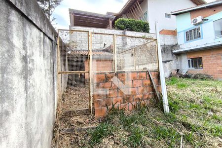 Casa de condomínio à venda com 380m², 3 quartos e 8 vagasQuintal - Canil