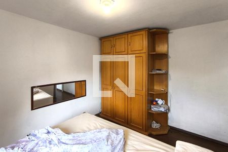 Casa de condomínio à venda com 380m², 3 quartos e 8 vagasQuarto 2 - Casa 2