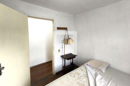 Casa de condomínio à venda com 380m², 3 quartos e 8 vagasQuarto 1 - Casa 2