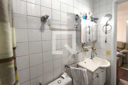 Casa de condomínio à venda com 380m², 3 quartos e 8 vagasBanheiro - Casa 2