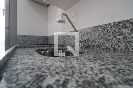 Quarto e Cozinha - pia de kitnet/studio para alugar com 1 quarto, 20m² em Brás, São Paulo