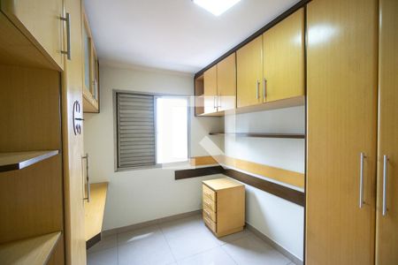 Quarto 01 de apartamento para alugar com 2 quartos, 50m² em Chácara Califórnia, São Paulo