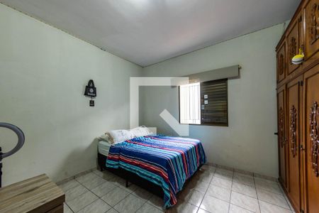 Quarto de casa à venda com 4 quartos, 400m² em Vila Lucia, São Paulo
