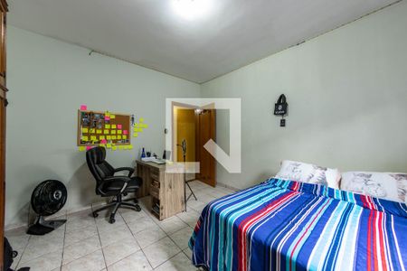 Quarto de casa à venda com 4 quartos, 400m² em Vila Lucia, São Paulo