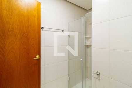 Banheiro de casa de condomínio para alugar com 2 quartos, 78m² em Vila Paulistana, São Paulo