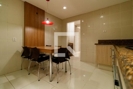 Cozinha de casa de condomínio para alugar com 2 quartos, 78m² em Vila Paulistana, São Paulo