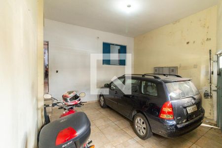 Casa à venda com 148m², 2 quartos e 1 vaga Casa à venda com 148m², 2 quartos e 1 vagaGaragem