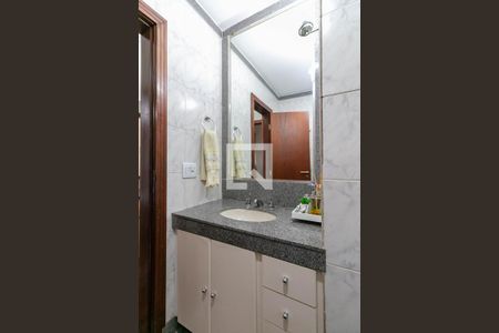 Apartamento à venda com 140m², 4 quartos e 2 vagasBanheiro Social